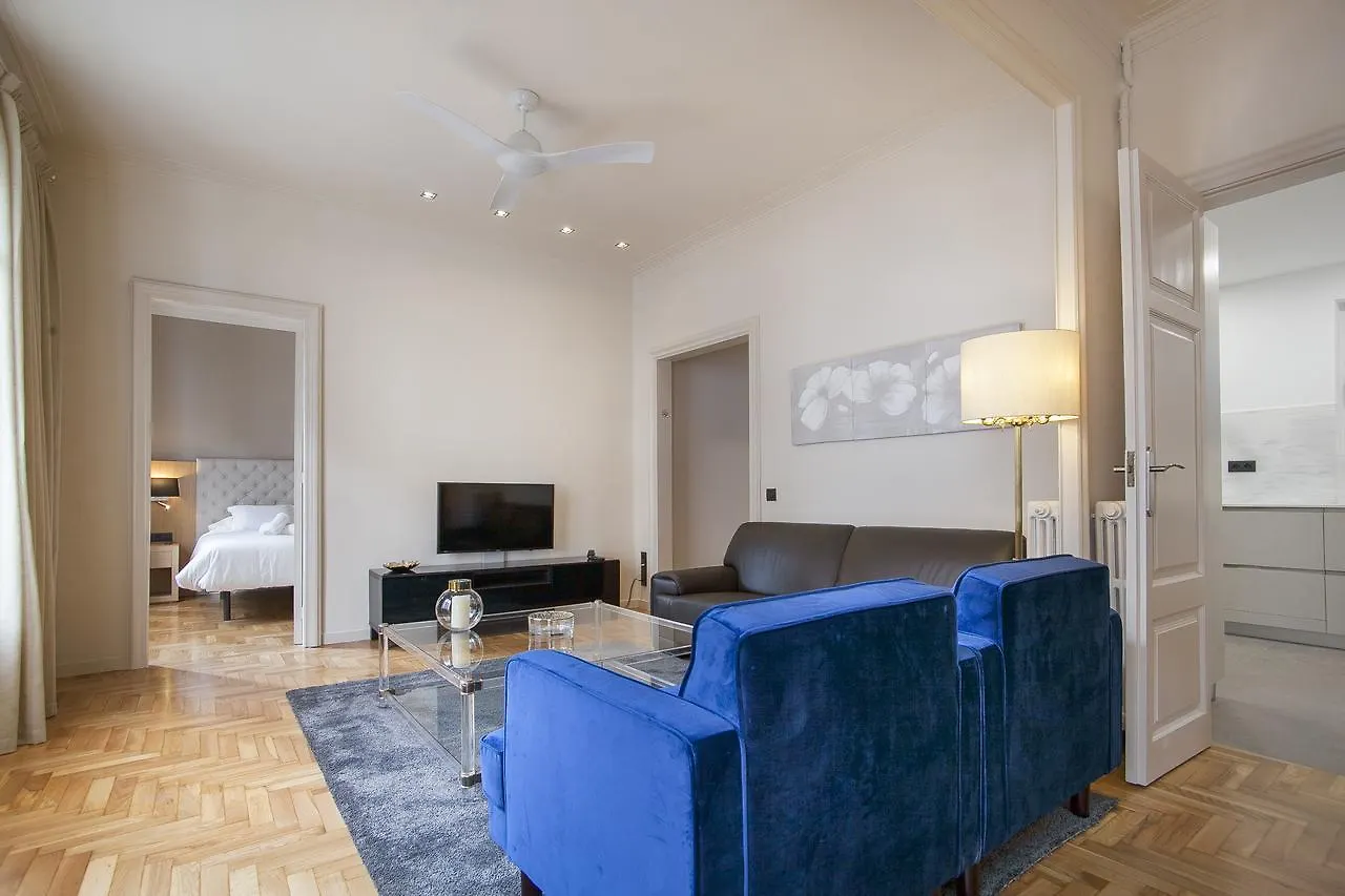 Tendency Sagrada Familia Luxury Barcelona Apartment