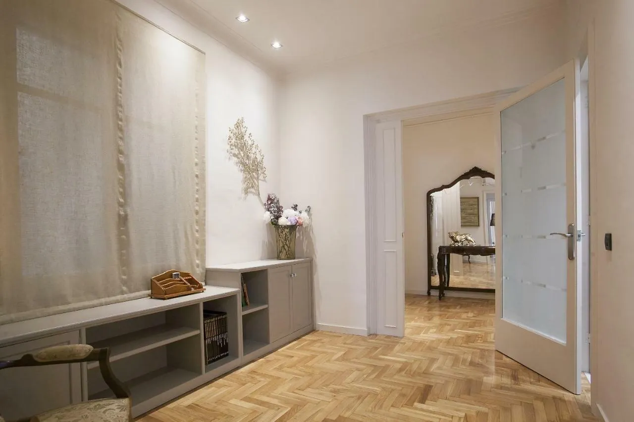 Apartment Tendency Sagrada Familia Luxury Barcelona